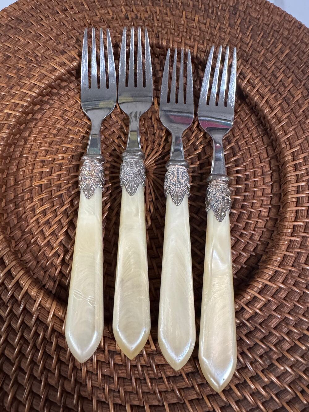 Hampton Silversmiths Boheme Pearl Handles Set of Forks